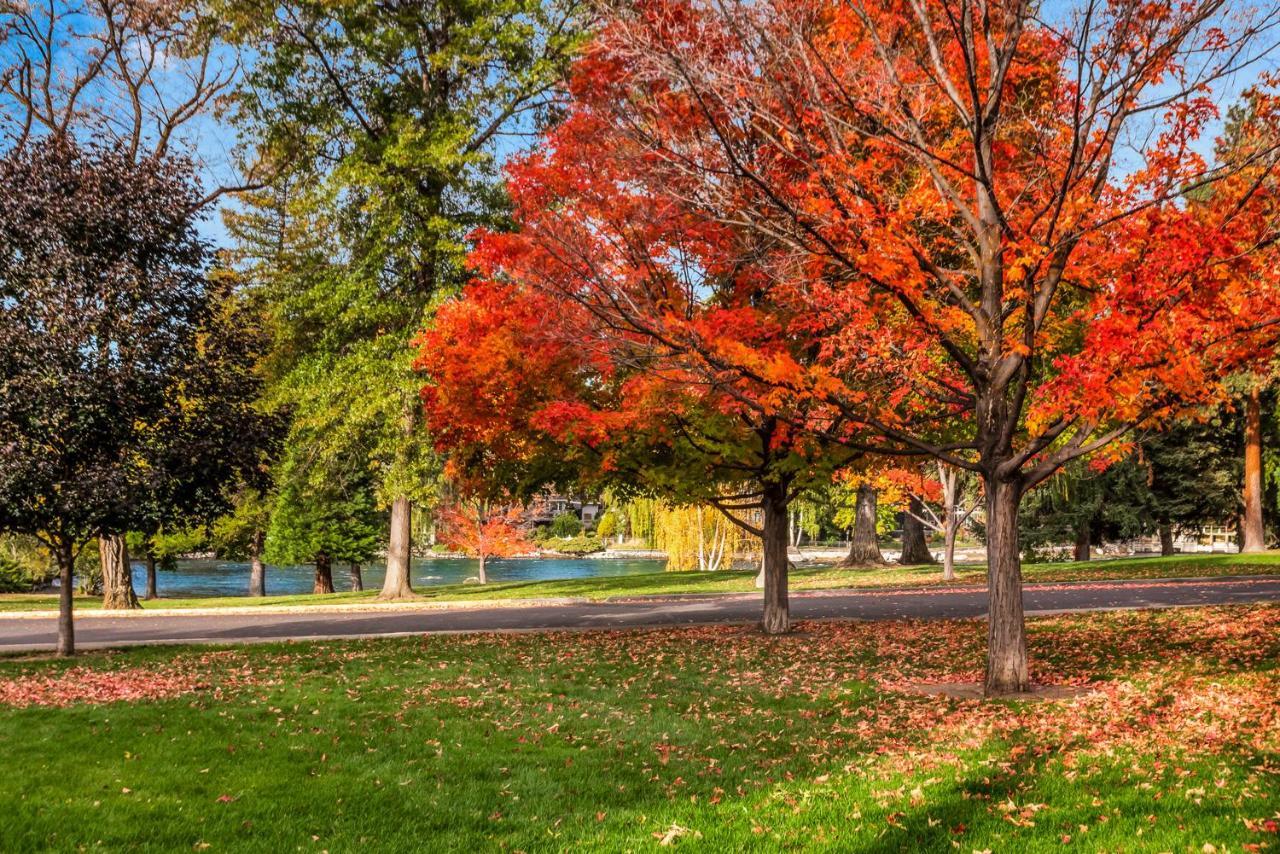 Pioneer Park Rentals Downtown ベンド エクステリア 写真