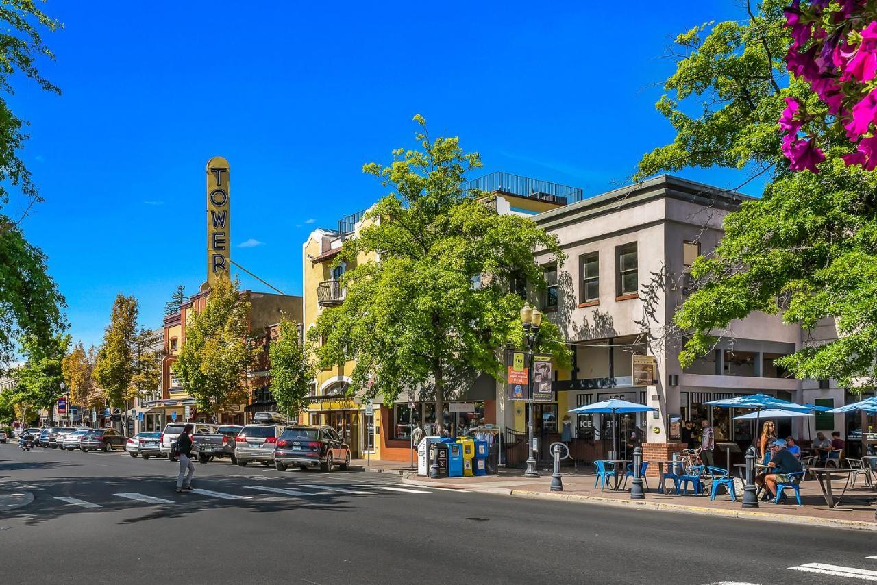 Pioneer Park Rentals Downtown ベンド エクステリア 写真