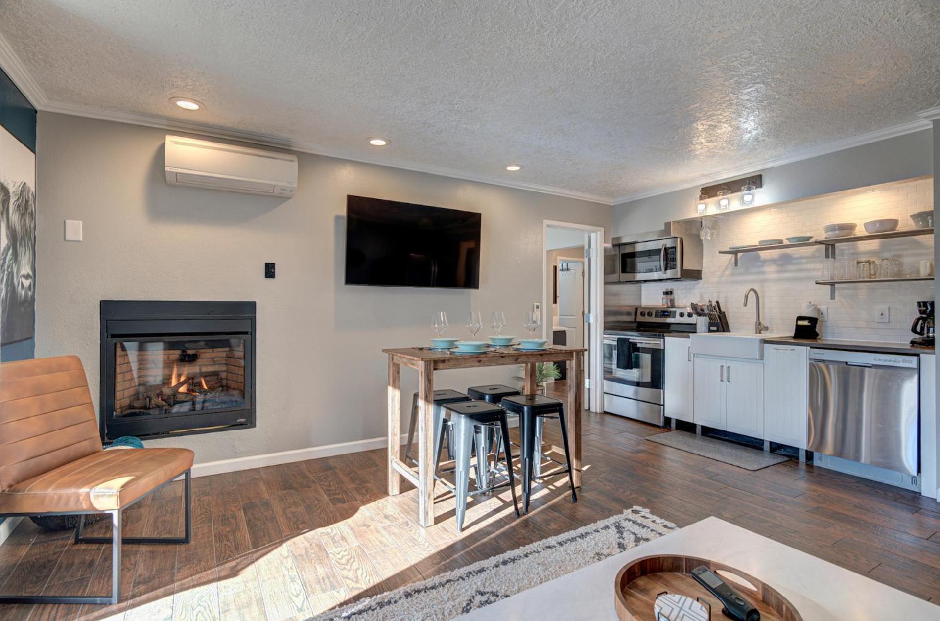 Pioneer Park Rentals Downtown ベンド 部屋 写真